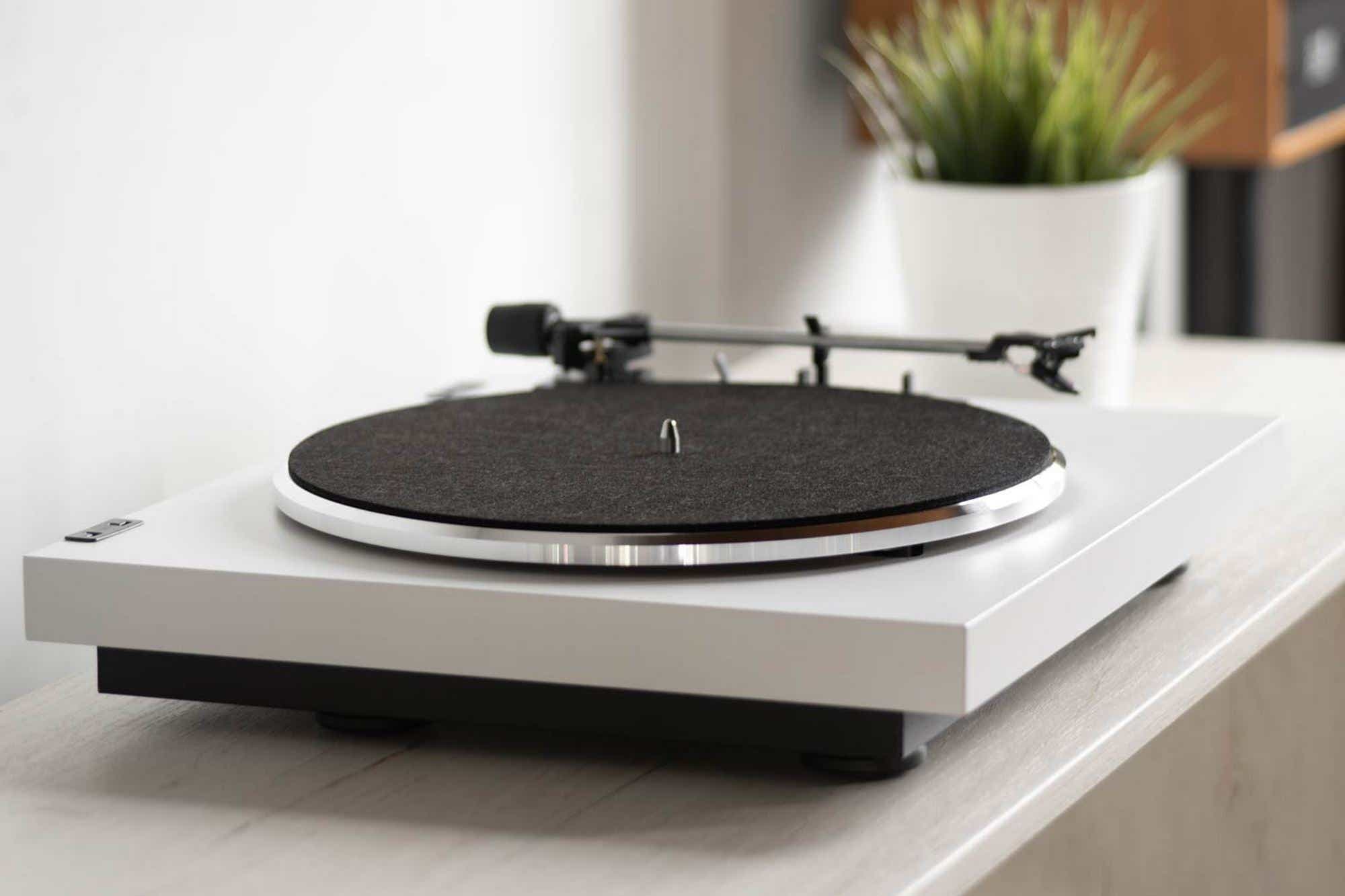 Andover Audio SpinDeck Max -- Best mid-range turntable (less than $600)